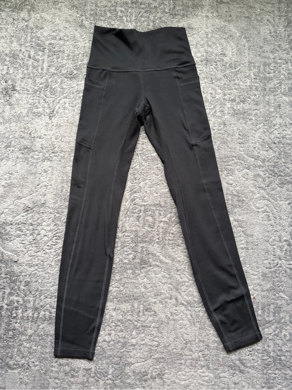 Hollister Gilly Hicks Recharge Leggings